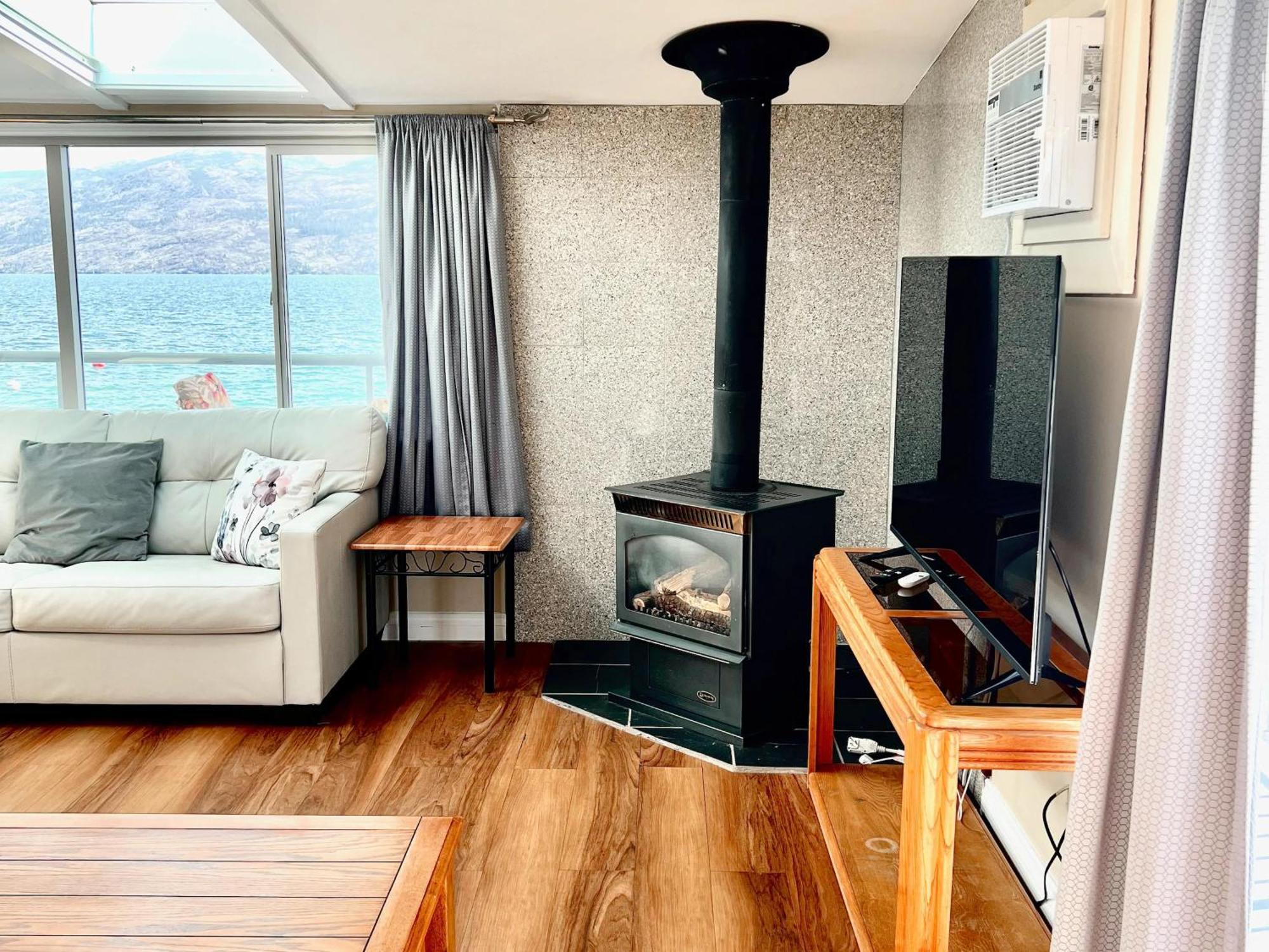 Peachland Beach Resort المظهر الخارجي الصورة