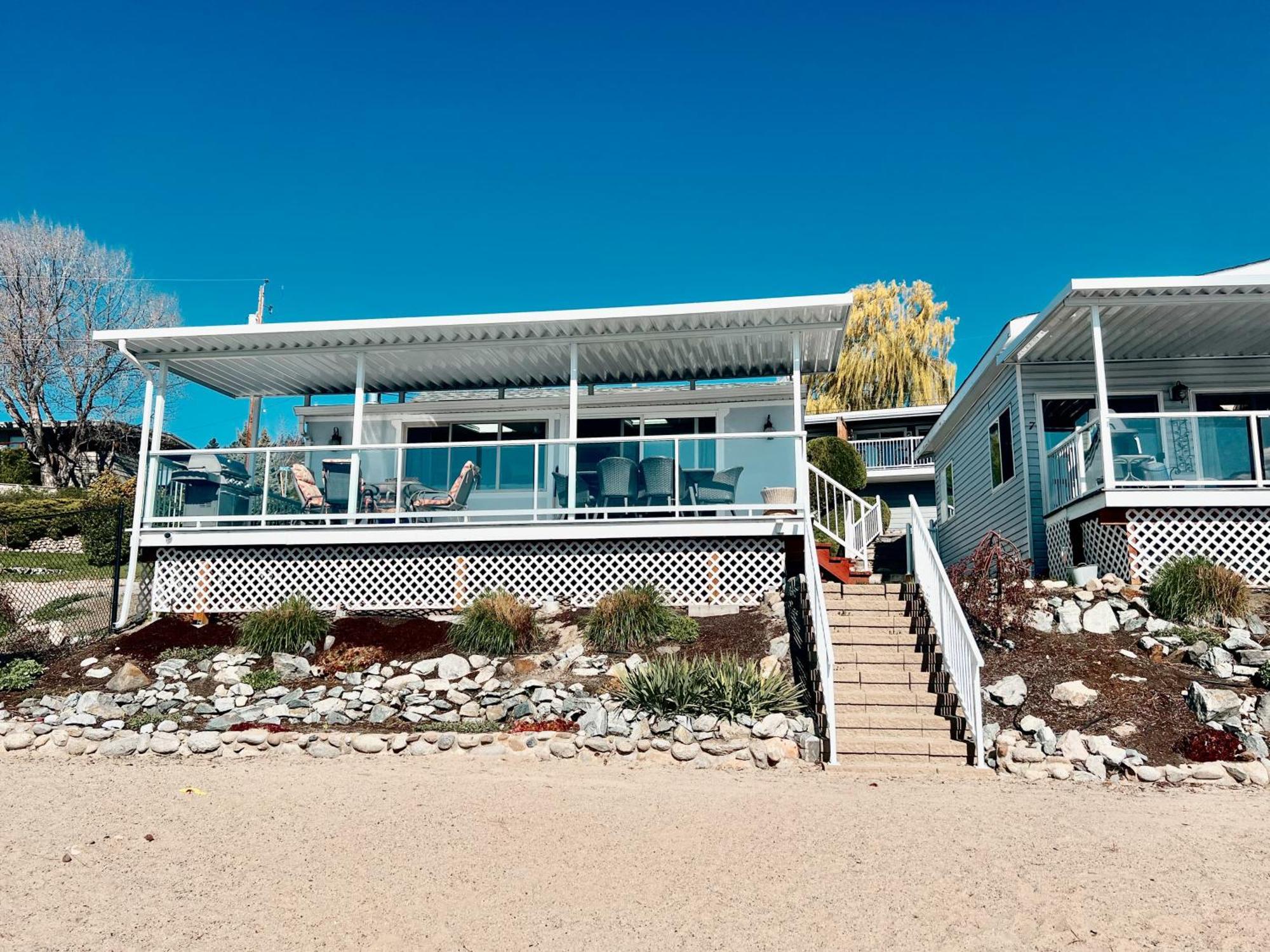 Peachland Beach Resort المظهر الخارجي الصورة
